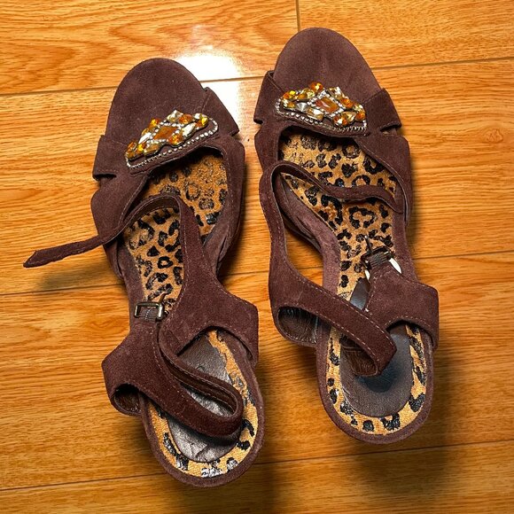 Y2K Brown Suede Heels - Picture 2 of 5